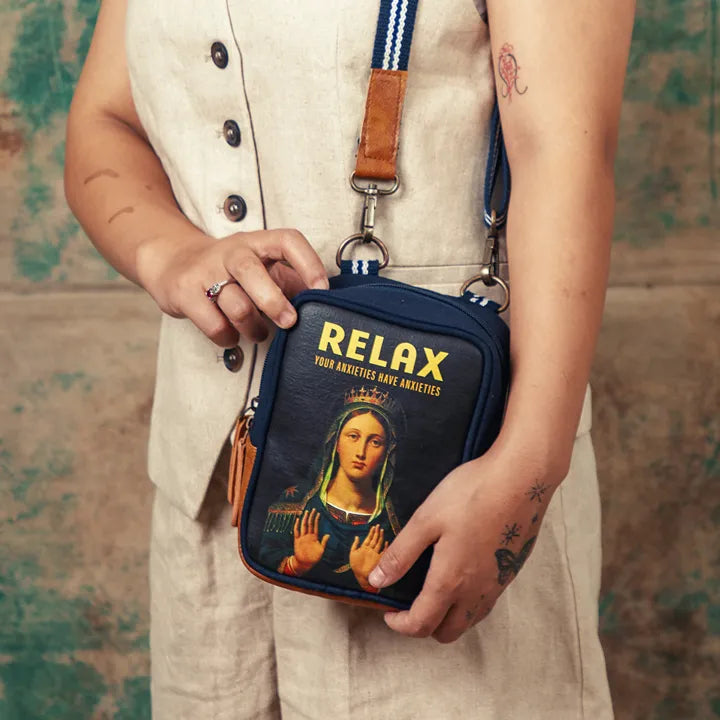 Crossbody bag features and product information